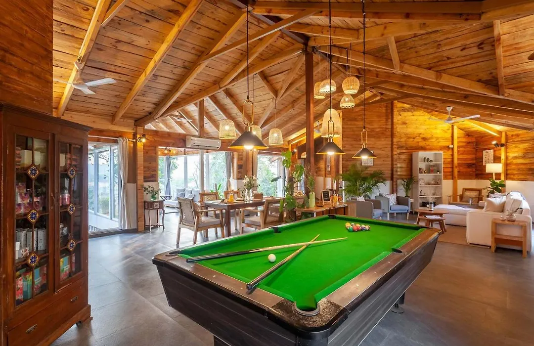 Anjee's Chalet: Mountain-View Villa with Classic Interiors & Lawn-1